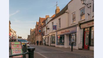 High Street modern photo thumbnail